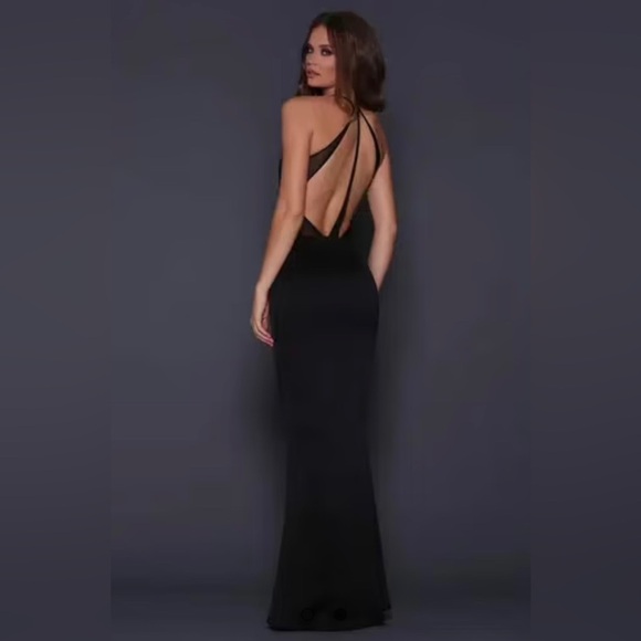 ELLE ZEITOUNE V NECK GOWN BLACK - Picture 3 of 6